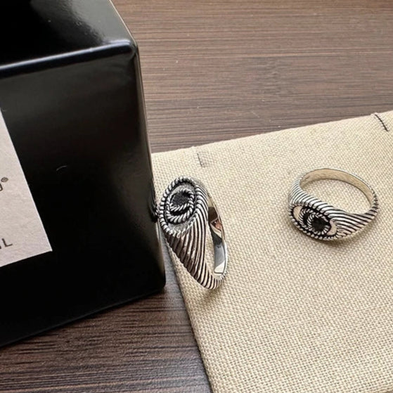 Evolaro | Twisted Sterling Silver Ring