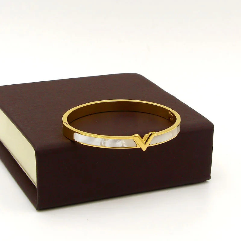 VELORA Bracelet | Gold Jewelry | V-Shaped Shell Inlay Design