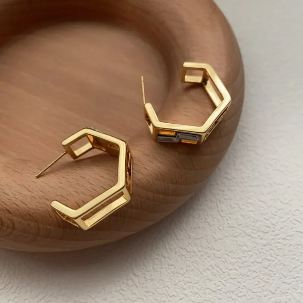 Geovéra — Radiant Geometry