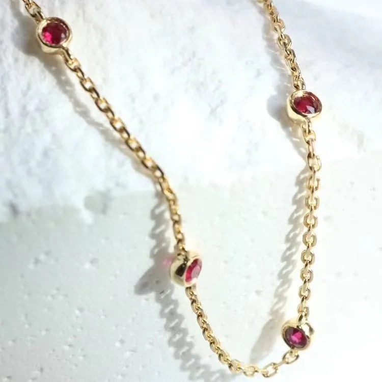 Rubesséra | مطلي ذهب 18K | سوار حجر ياقوتي