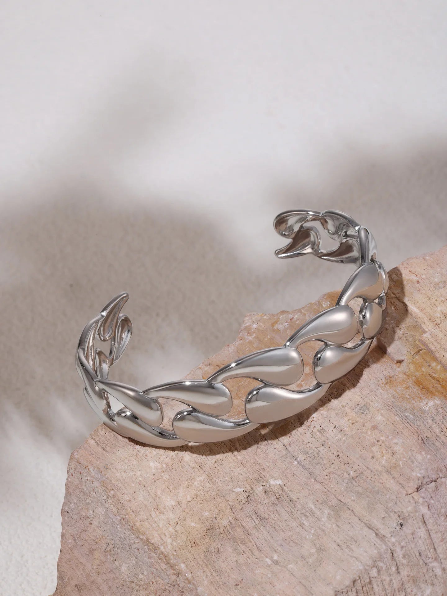 Elvara Drop | 18K Gold-Plated | Water-Inspired