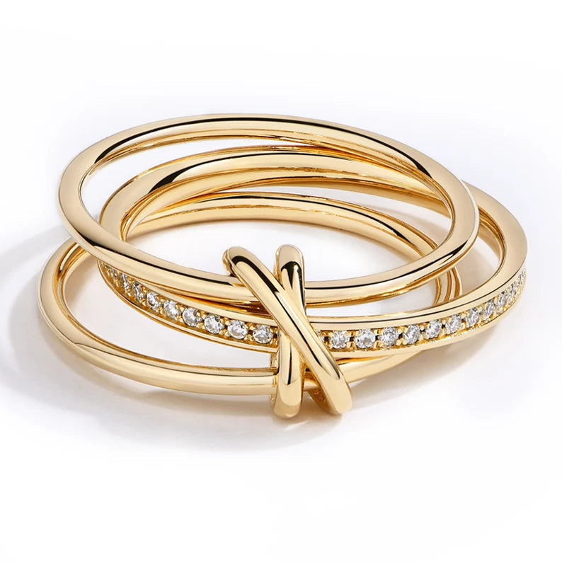 Triéne — Moissanite Balance Ring