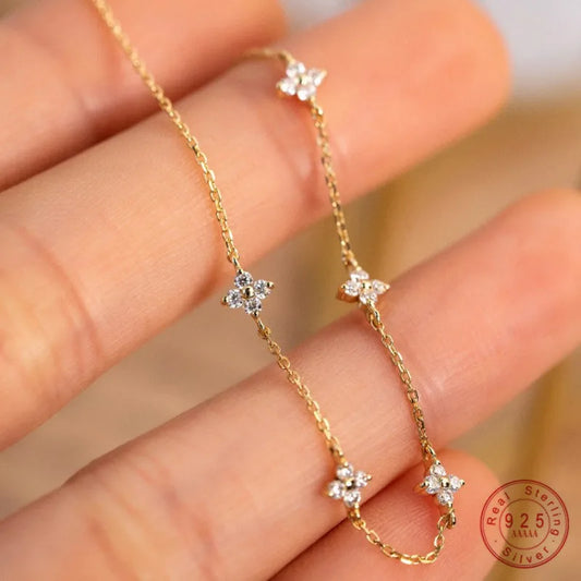 Éclafleur | 18K Gold-Plated Silver | Floral Charm Motif