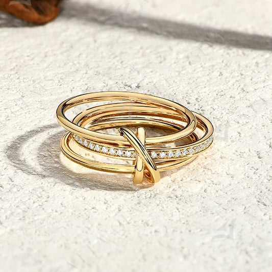 Triéne — Moissanite Balance Ring