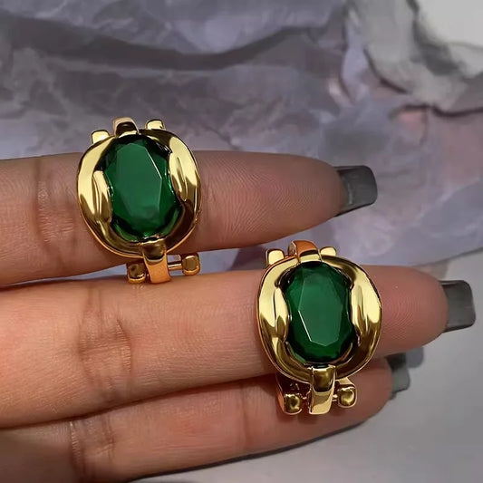 Émeraudelle | Bold Green Majesty