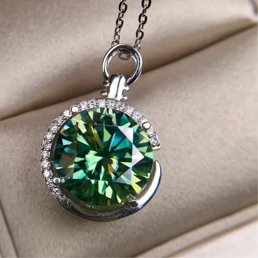 EMERALVIA Pendant