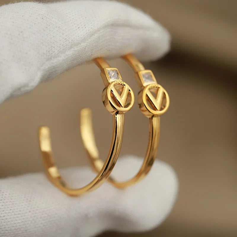 VELUNA Earrings | Gold Jewelry | Letter V Stud Design
