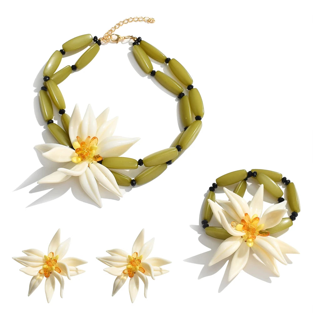 Lotéra | Bloom of Golden Radiance