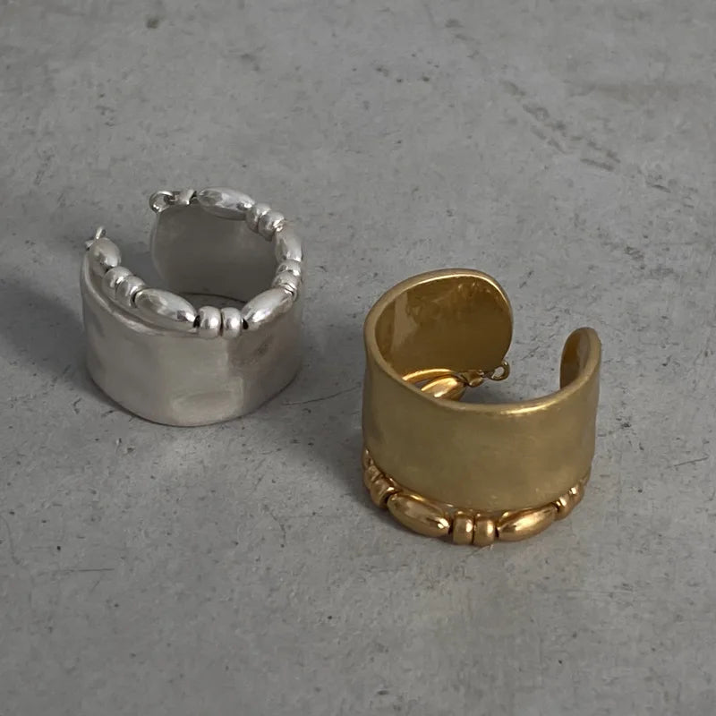 Velora | Bold Retro Elegance