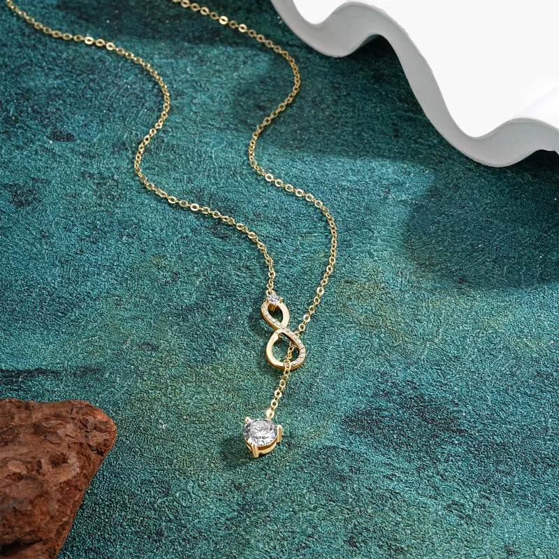Infina Necklace | 925 Silver | D-Color Moissanite Infinity