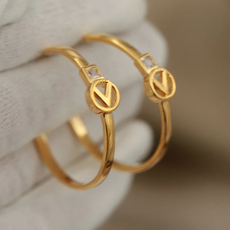 VELUNA Earrings | Gold Jewelry | Letter V Stud Design