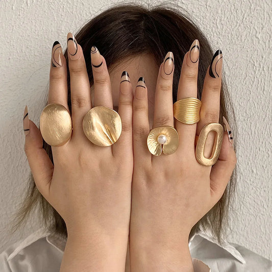 Scultura | Matte Gold | Bold Geometry