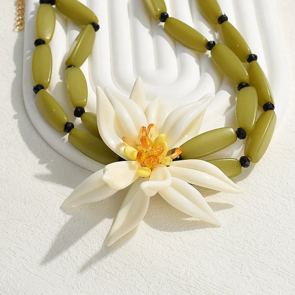 Lotéra | Bloom of Golden Radiance