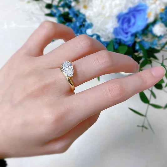 Soléra — Pear-Cut Brilliance