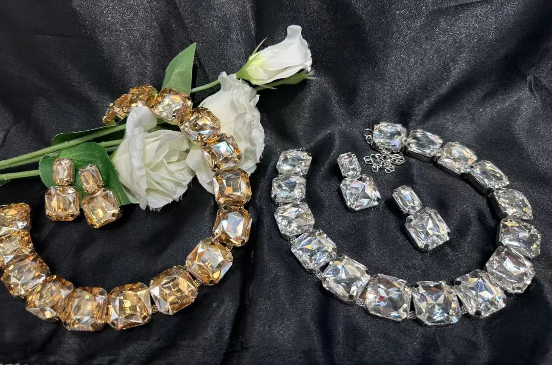 Aurestra | Bold Radiant Stones