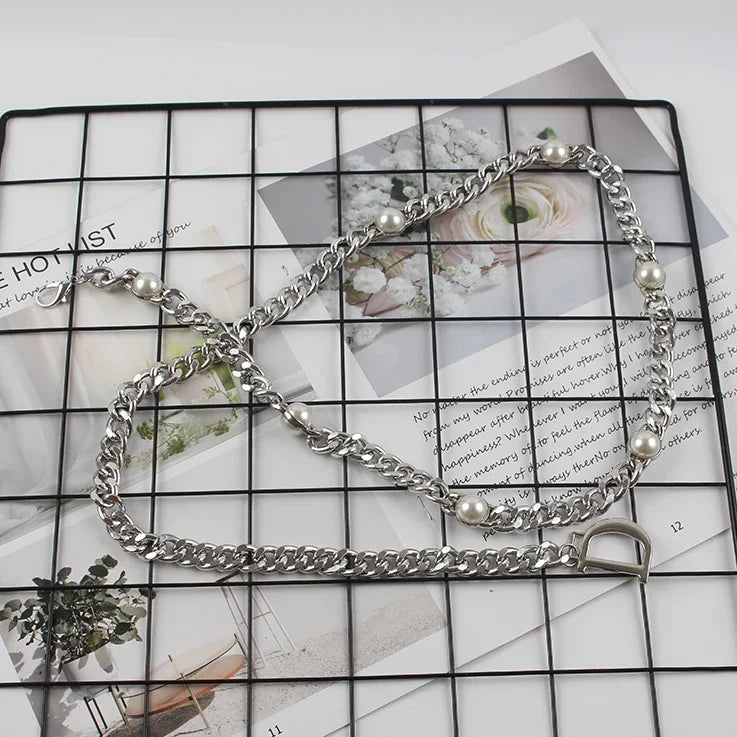 Déloria | Pearl & Chain Statement Belt