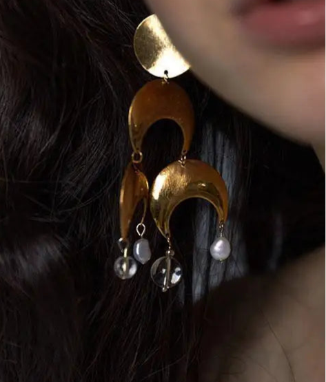 Lunara | Golden Echo Pearls