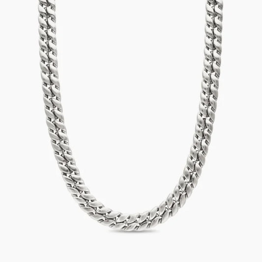 Curb Chain Necklace  | Handcrafted in Italian 925 Silver. on a white background
