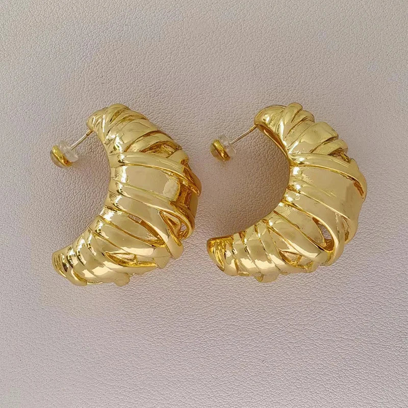 Solivane | Sculpted Horn Glow