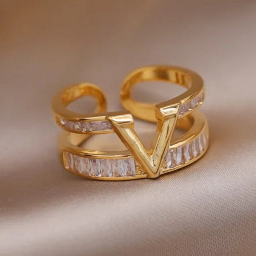 VELVINA Ring | Letter V Open Design