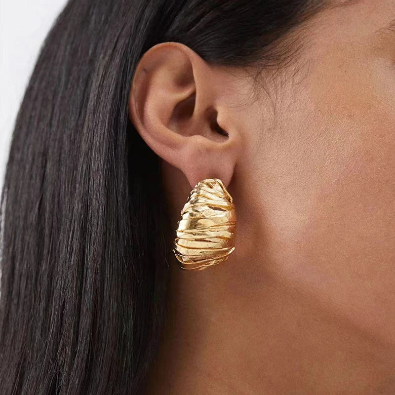 Solivane | Sculpted Horn Glow
