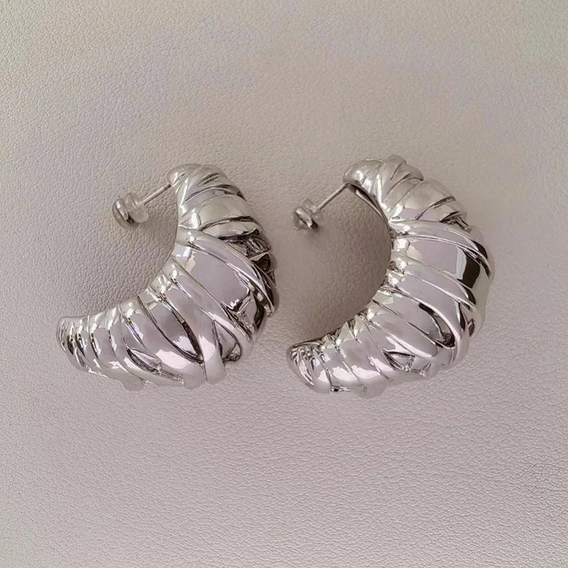 Solivane | Sculpted Horn Glow