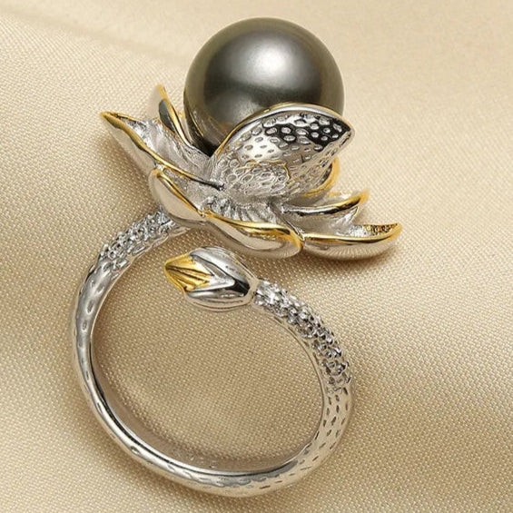 Lotéra | Tahitian Black Pearl | Lotus Design