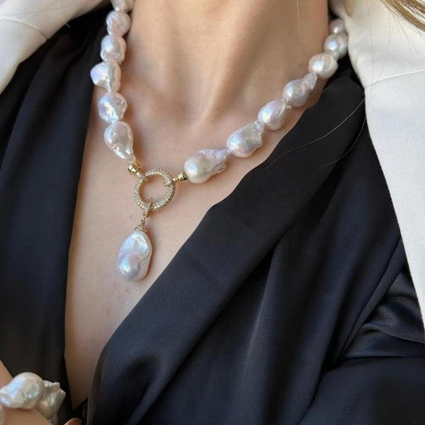 Lunaria — Baroque Pearl Radiance