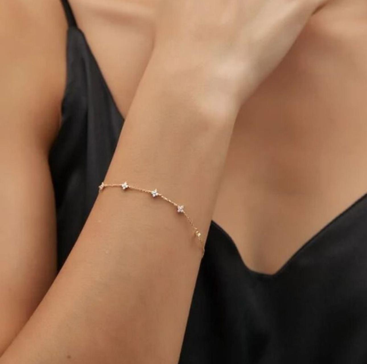 Éclafleur Bracelet — Delicate Floral Zircon