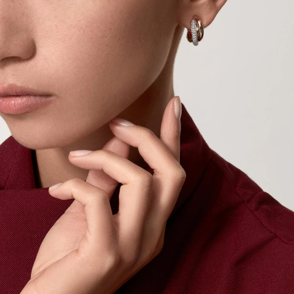 Élanza — Hyperbolic Light in Silver