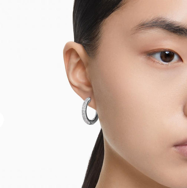 Éloria — Sparkle in Every Turn