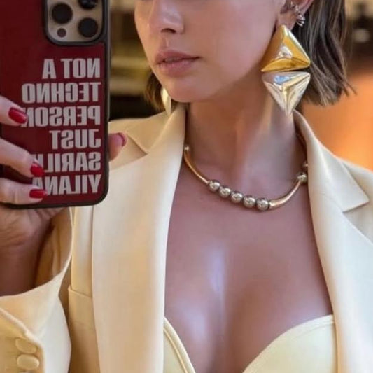 Aurivéra — Bold Geometric Statement