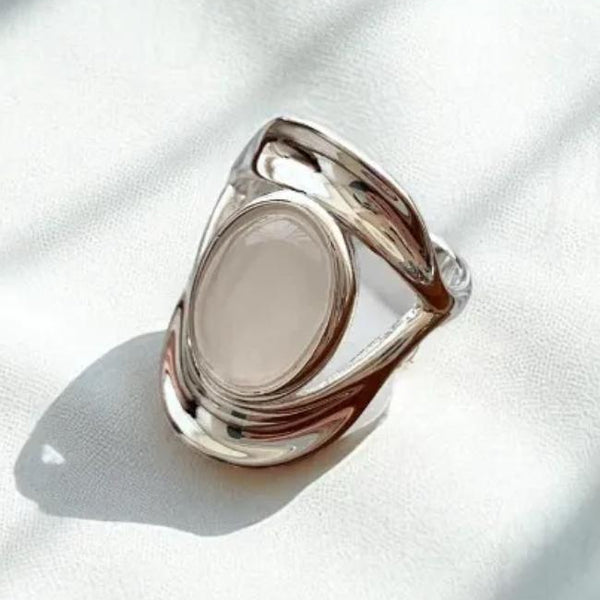 Lunare — Sculpted Opal Aura