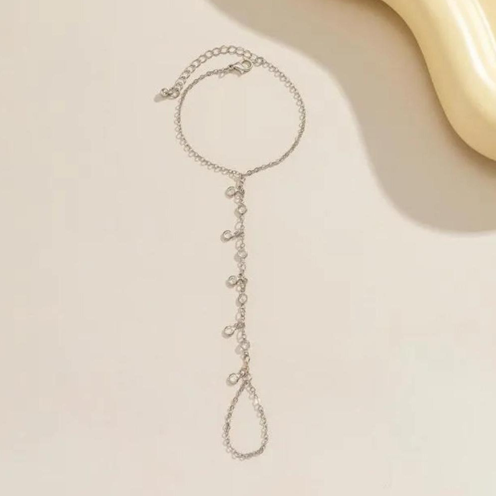 Élysara — Whisper of Crystal Chains