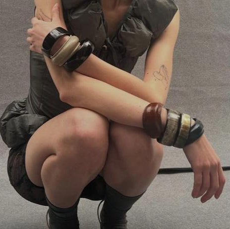 Marbélis — Retro Statement Bangle