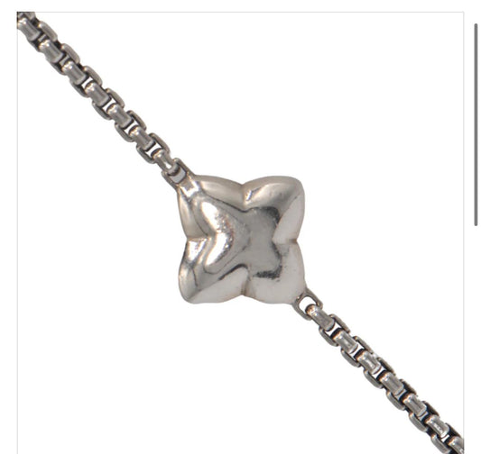 Stellara Necklace | Double-Row Quatrefoil Station Chain